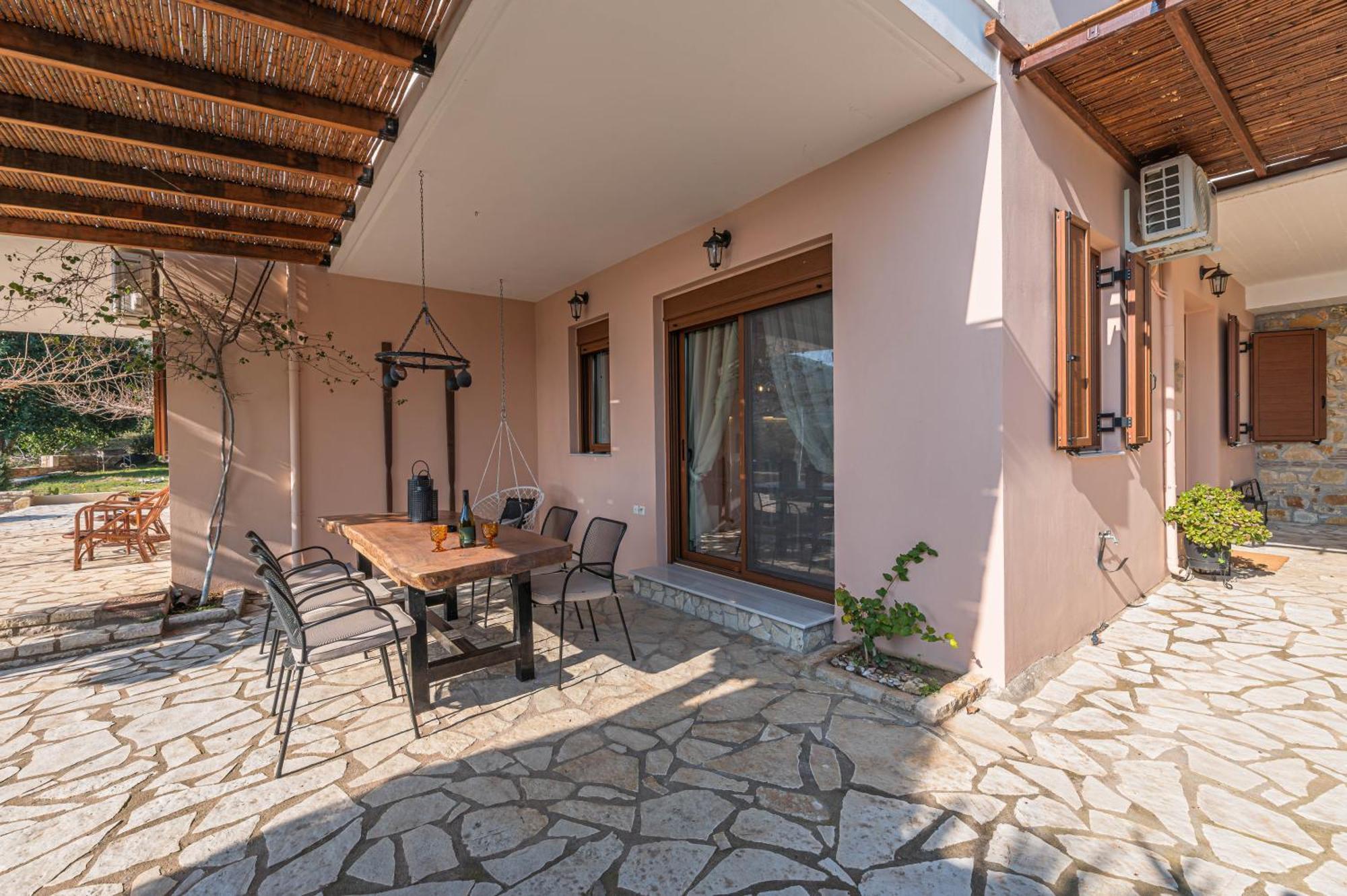 Paralio Astros Beachfront Suites Xiropigado Buitenkant foto