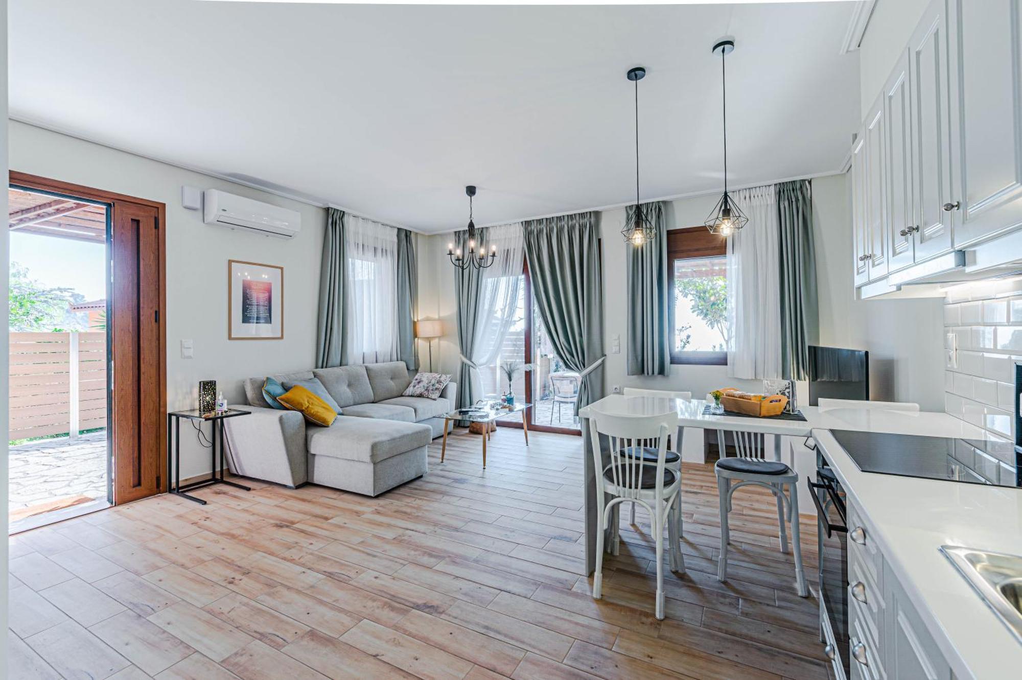 Paralio Astros Beachfront Suites Xiropigado Buitenkant foto
